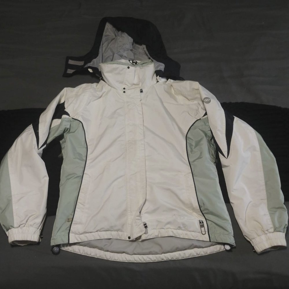 Women's white ski / snowboard Marker jacket